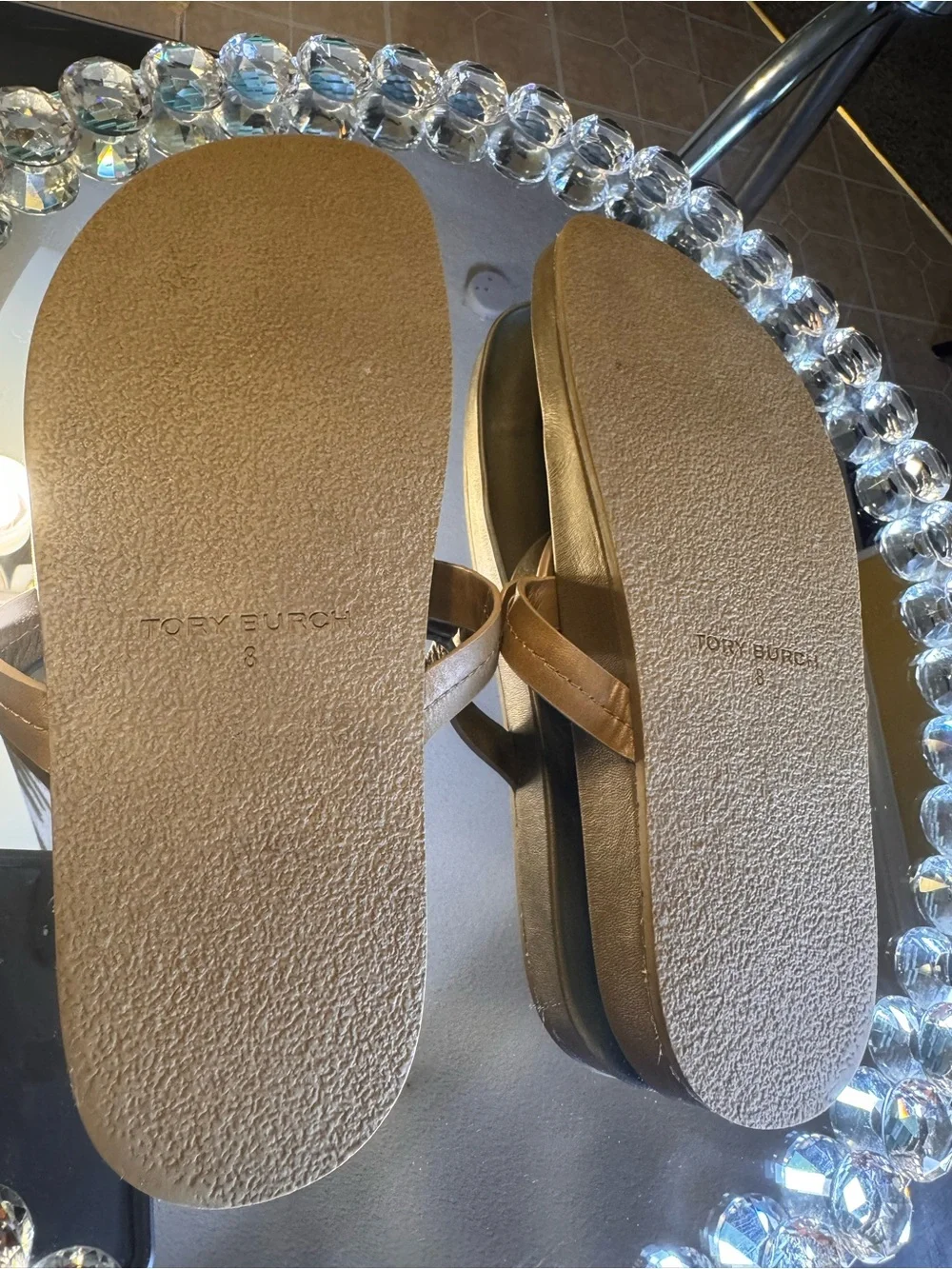 Tory Burch Miller Cloud Leather Thong Sandals In Olive Green. Size 8